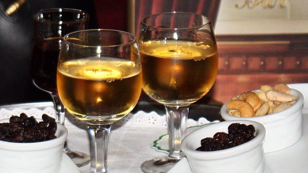 فندق آفينيدا بالاس Lisboa المظهر الخارجي الصورة Two glasses of sherry