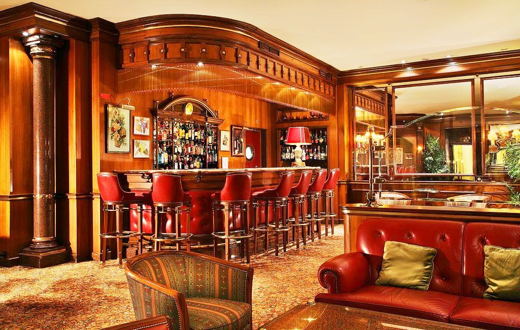 فندق آفينيدا بالاس Lisboa المظهر الخارجي الصورة The bar at the St. Regis