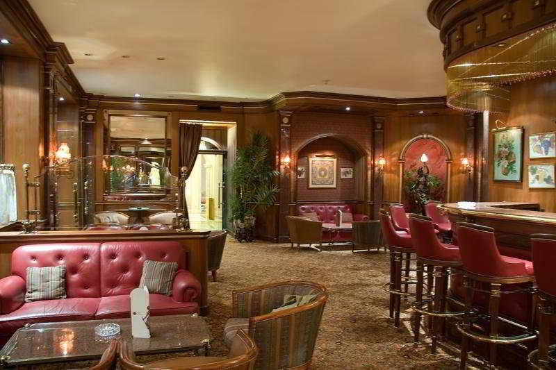 فندق آفينيدا بالاس Lisboa المظهر الخارجي الصورة The bar at the St. Francis